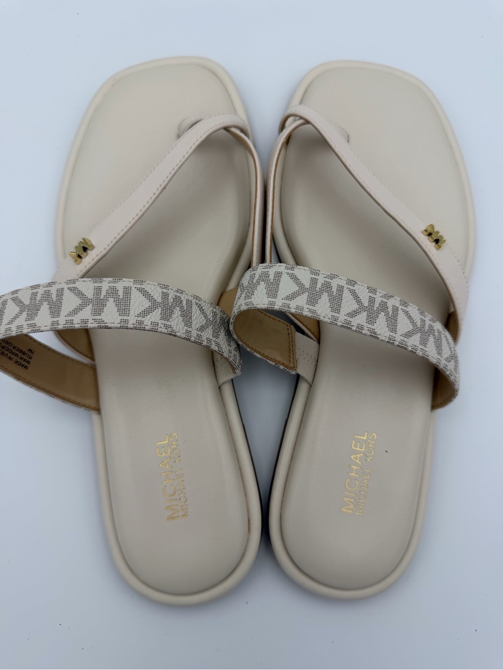 Michael Kors size 7 sandals - Picture 4 of 7